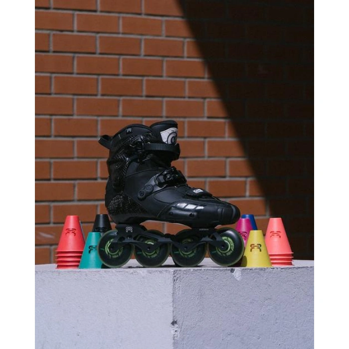Skates: FR Skates IGOR Black